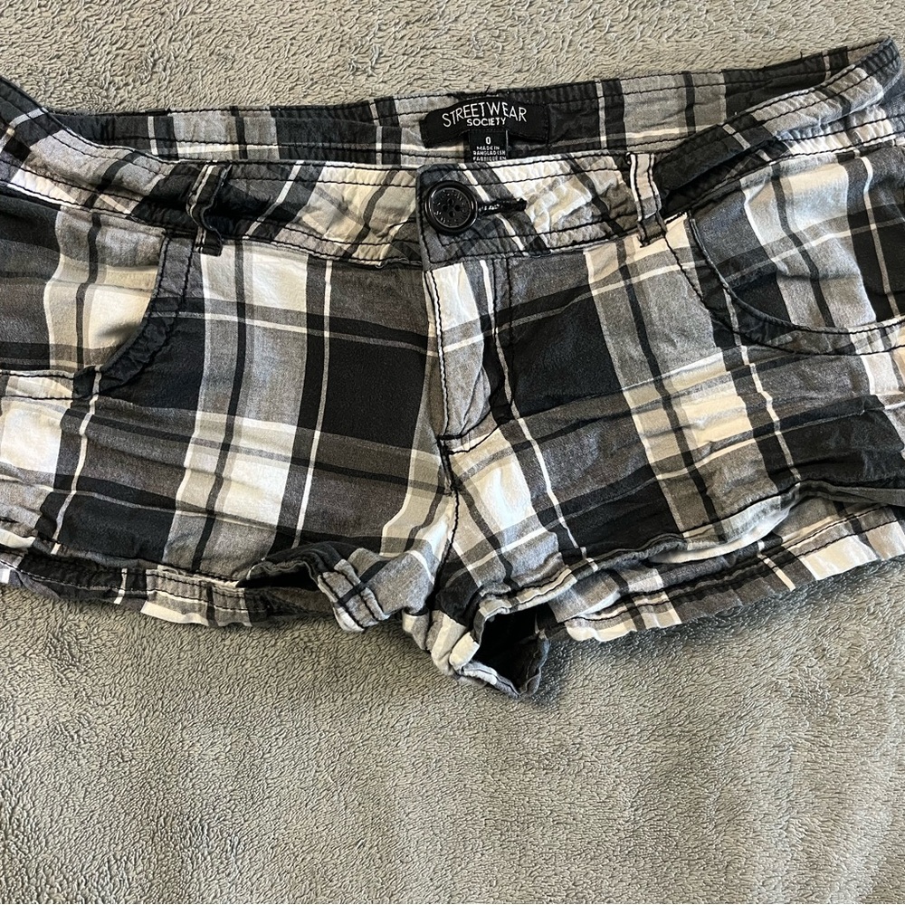 Streetwear Society Plaid Shorts in Black, White and Grey